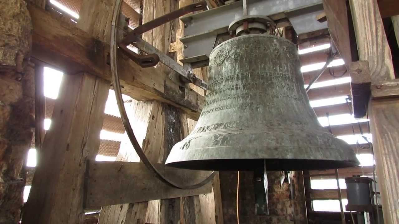 SÜMEG (H) - Az Urunk mennybemenetele plébániatemplom harangjai / Einzelläuten