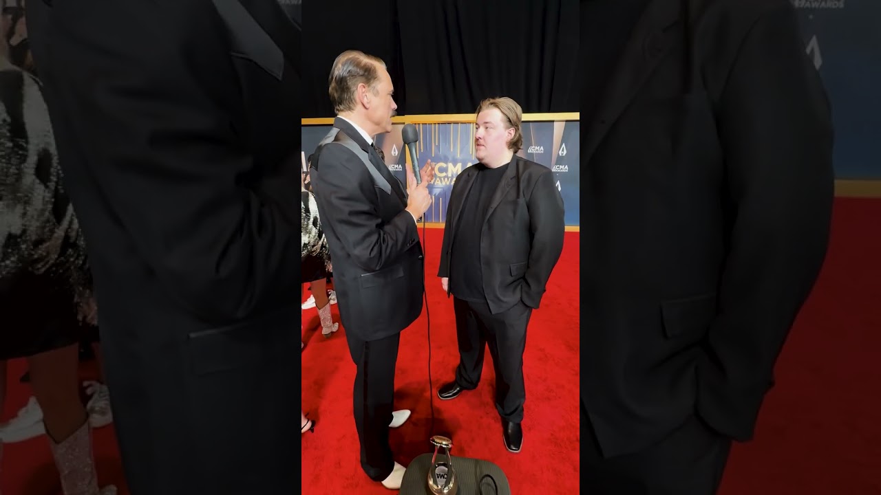 Talking to Gareth on the red carpet at the CMA Awards 2025