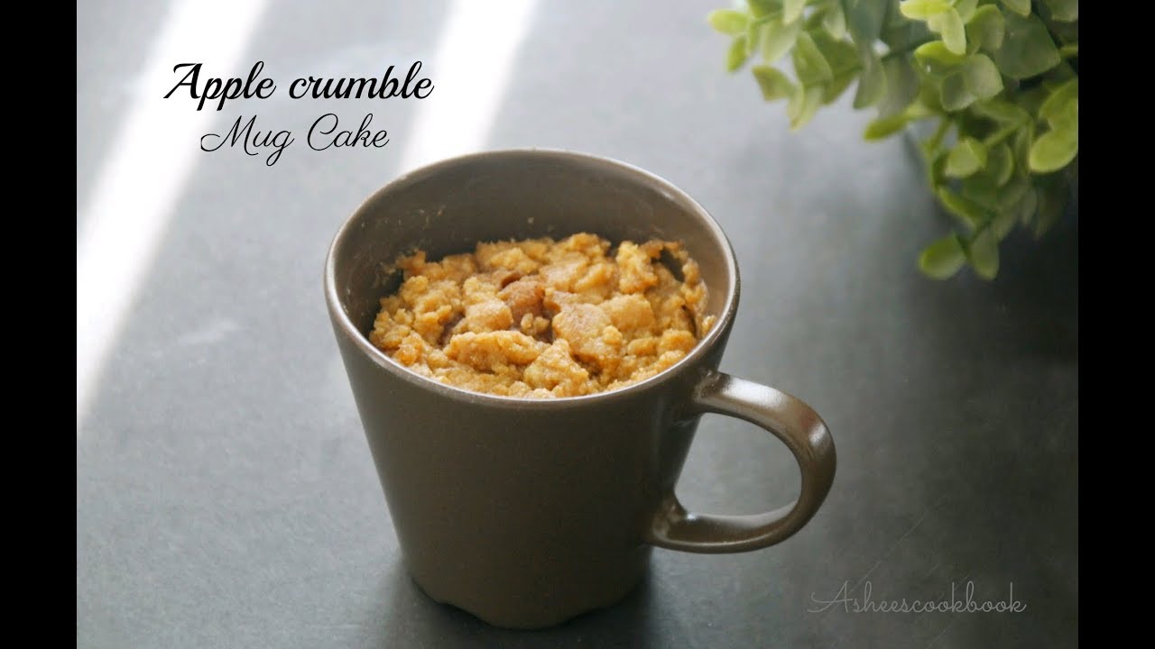 Apple crumble mug cake