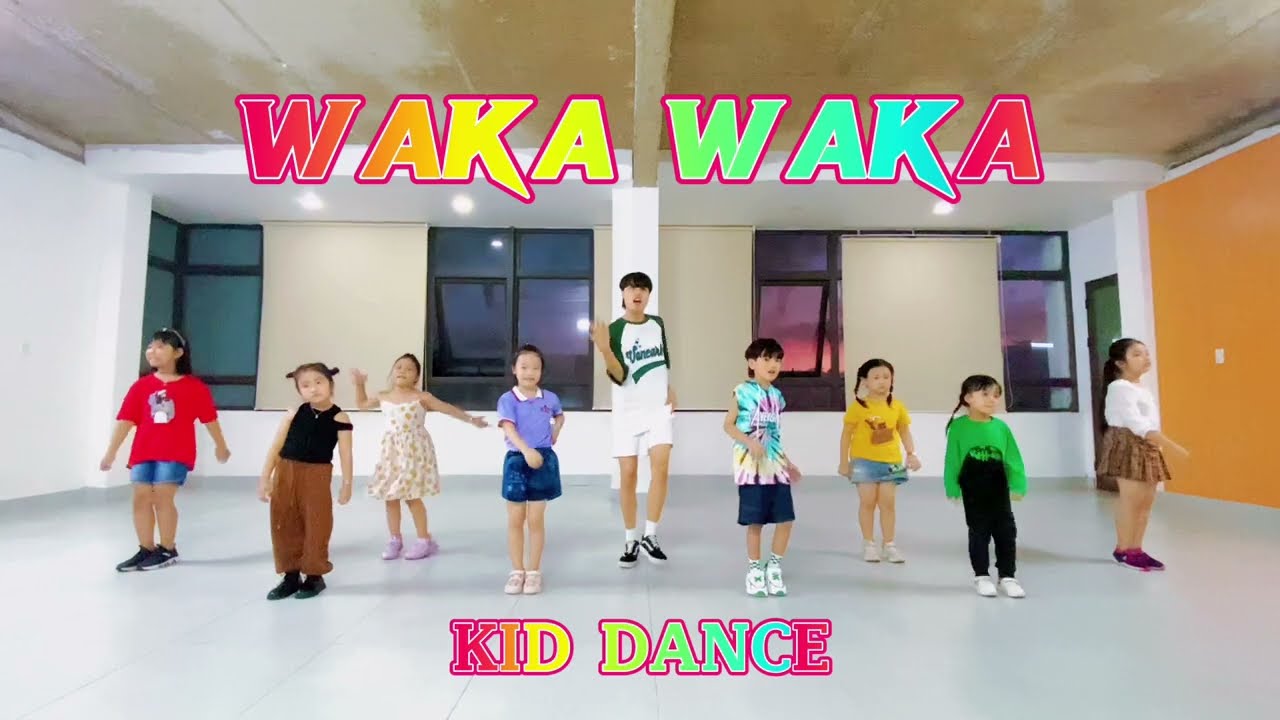 WAKA WAKA   Shakira  Ee Remix  Kid Dance  MK Dance studio