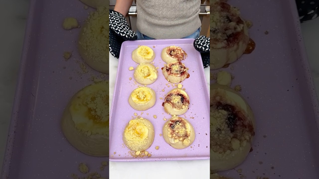 Easy 5 ingredient treat! #recipe #easyrecipe #dessert #baking
