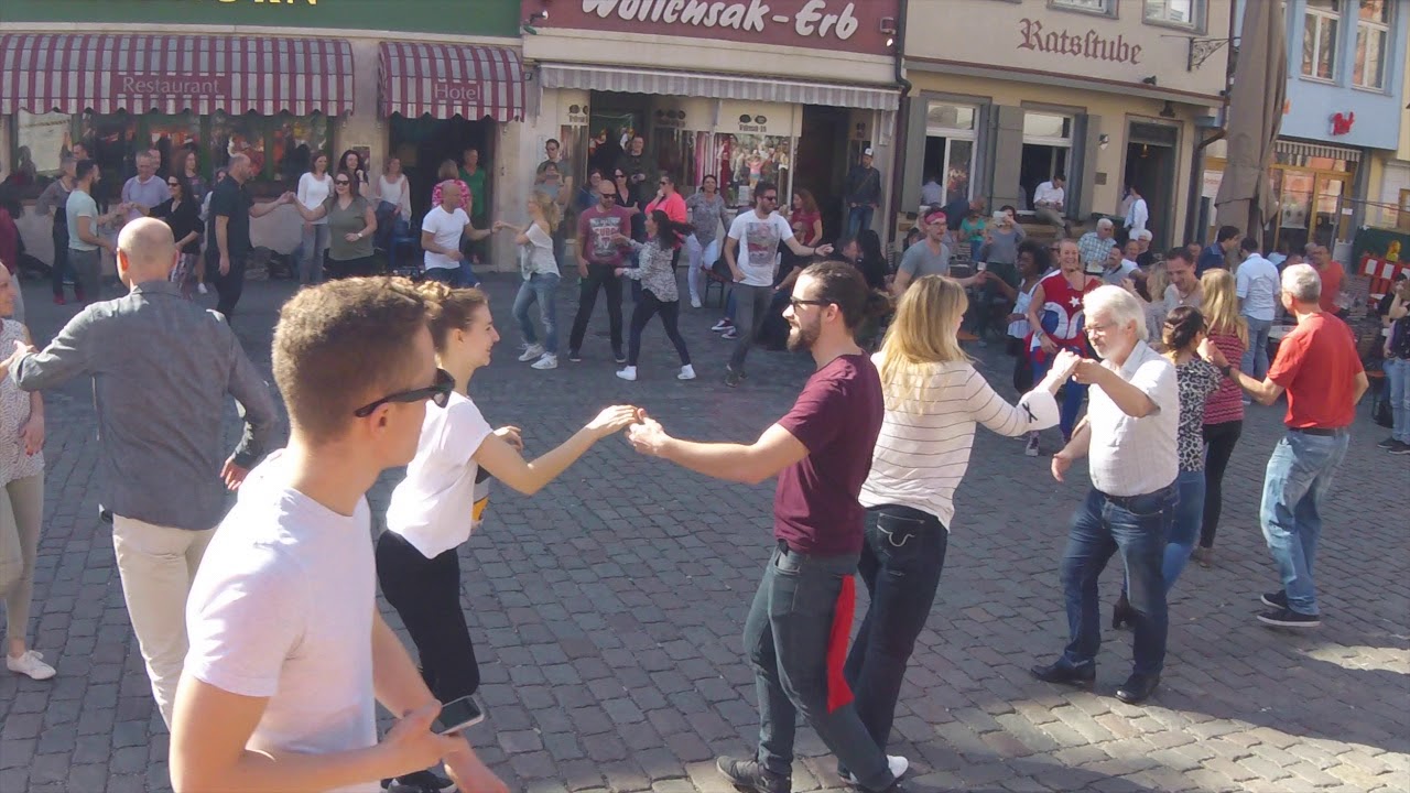 Salsafusion.eu - Rueda de Casino flashmob Day 2018