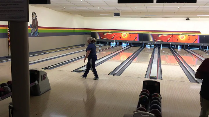 Cheryl Hanson bowls 279