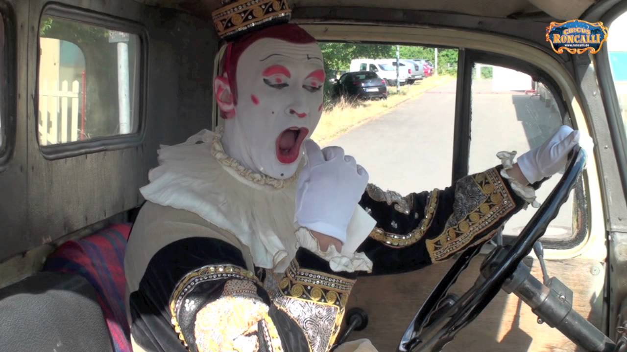 Roncalli's Royal Clown Company: ON THE ROAD !