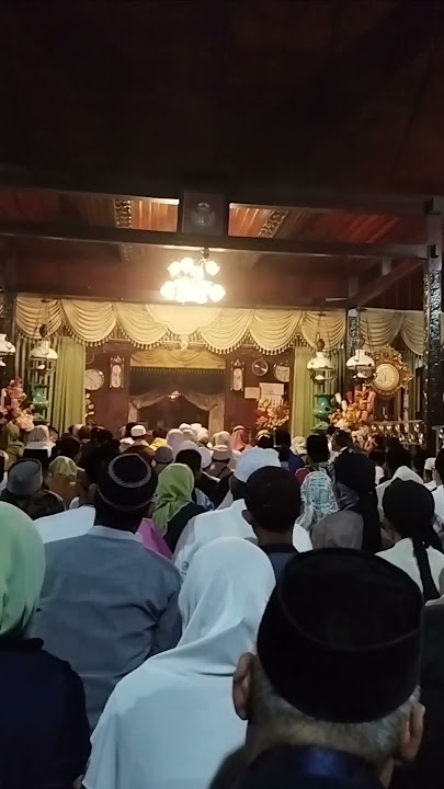 Tawasul Di Maqom Kanjeng Syekh Kiyai Zakaria Alias Eyang Jugo Gunung Kawi Kepanjen Malang