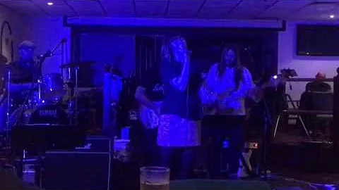Love Music Entertainment Sarah O'Shea Stunning Sin...