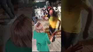 UŞAKLI ÇILGIN DAVULCU ALLAH ALLAH ALLAH BU NASIL SEVMEK
