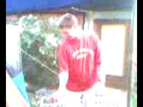 MAX um 5 uhr betrunken