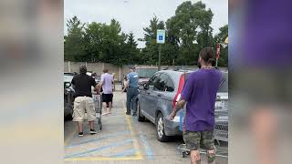 Confrontation with Walmart stabbing suspect