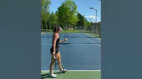 Julia Abrams Tennis 2021 serves