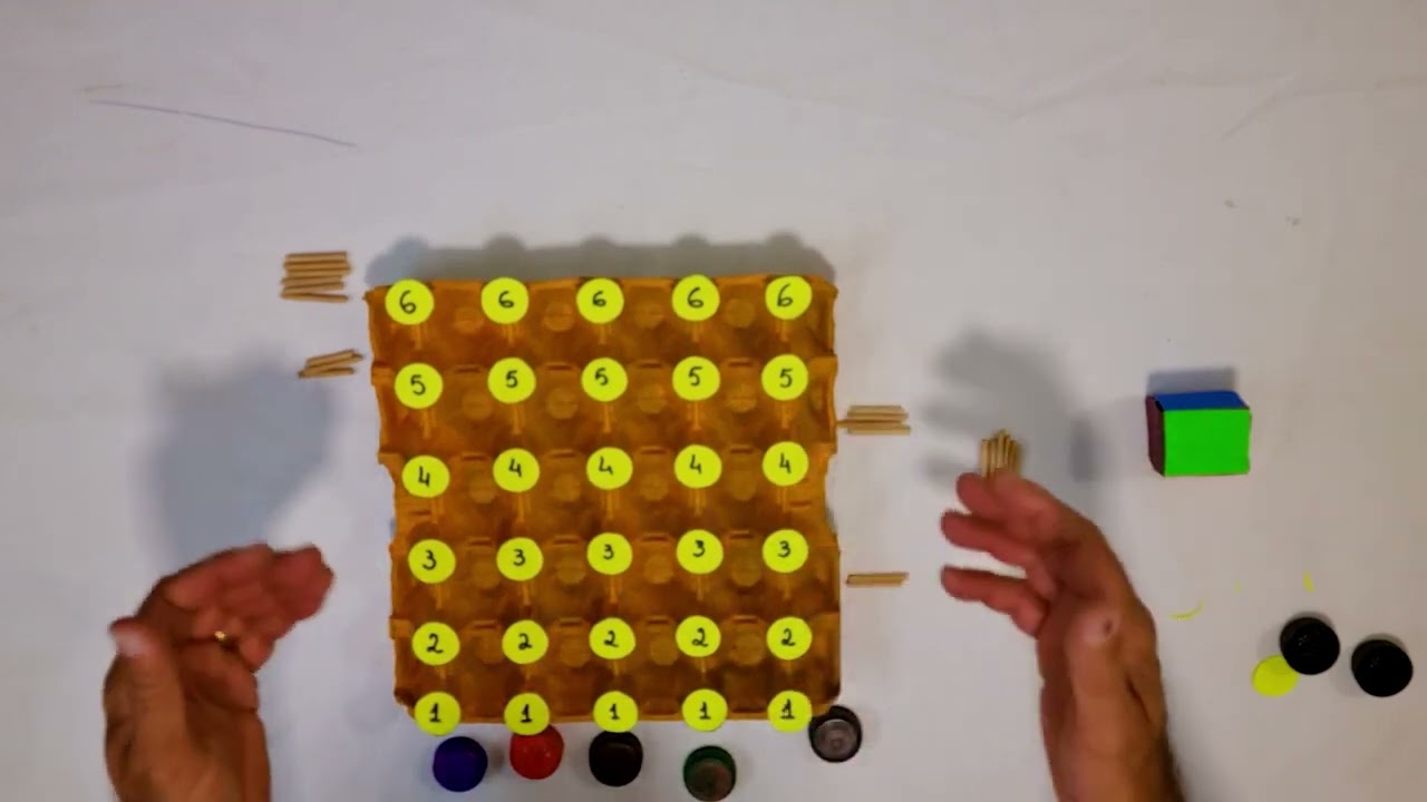 JOGO MATEMÁTICO COM CAIXA DE OVOS