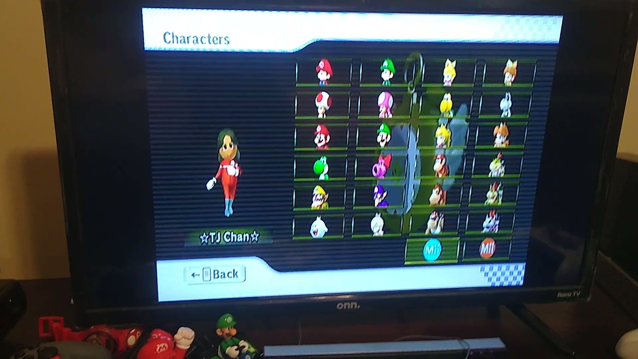 Mii Outfit A & Mii Outfit B (Female)