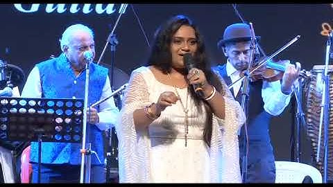 Solah Baras Ki | Priyanka Mitra | Laxmikant Pyarelal Live in Concert with Pyarelalji