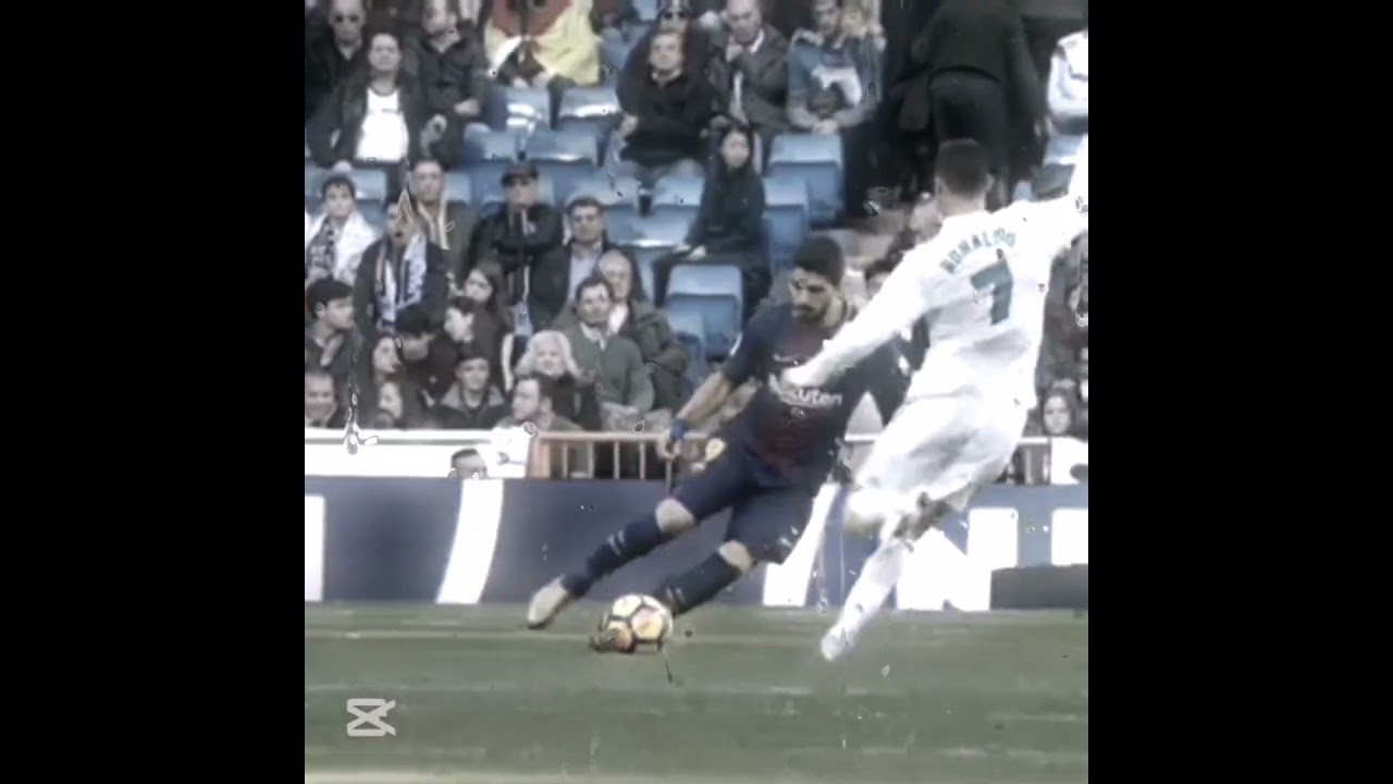 Luis Suarez recreates his goal 