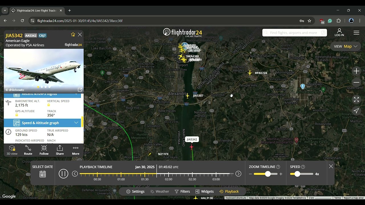DCA Mid-Air COLLISION Seen on FightRadar24 (JIA5342 & PAT25)