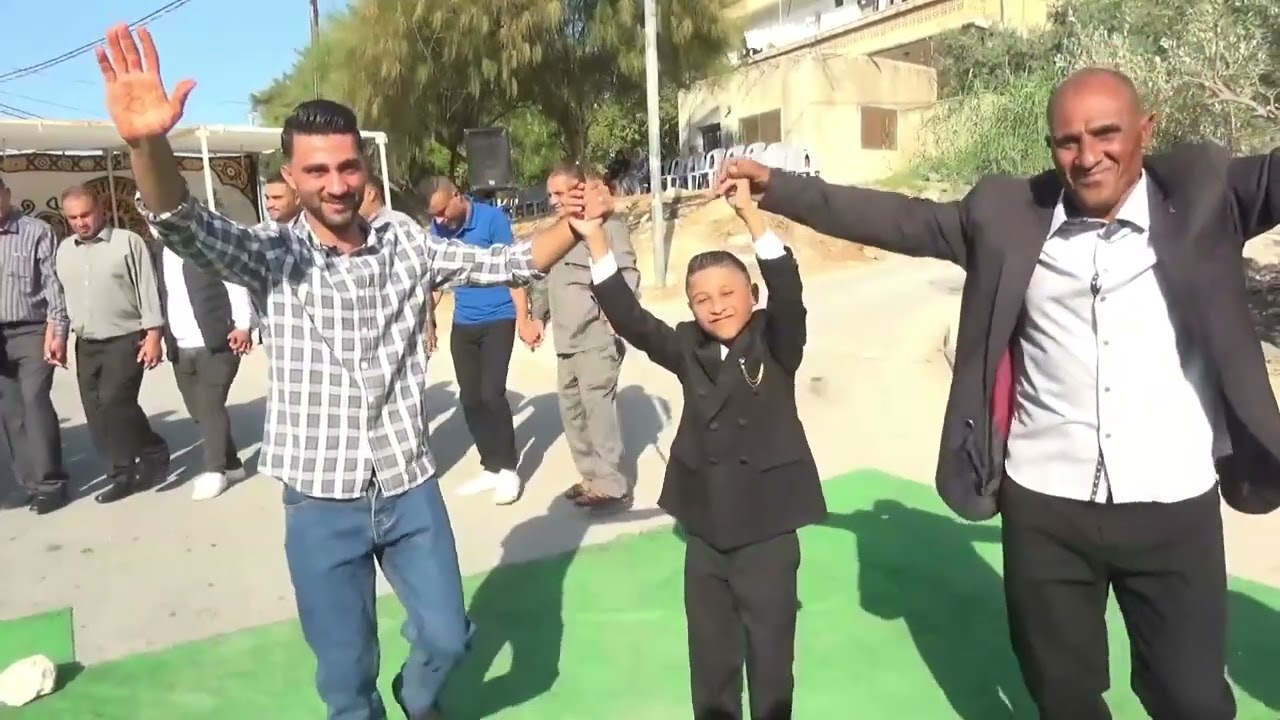 زفه العريس احمد عذاربه الفنان هيثم الخميس عازف الاروع  هيثم الزبن تسجيلات وليد العامري ٠٧٨١١٣٩٩٩٠