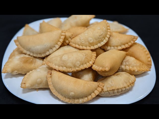 Holi 2023: Pink Rose Gujiya Recipe | Times of India