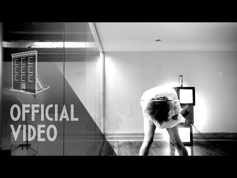Jesse Mac Cormack - Give A Chance (Official Video)