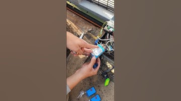 How to program ET Remotes to A Centurion Gate Motor ⚡️   #shorts #gatemotor #fyp #electrician