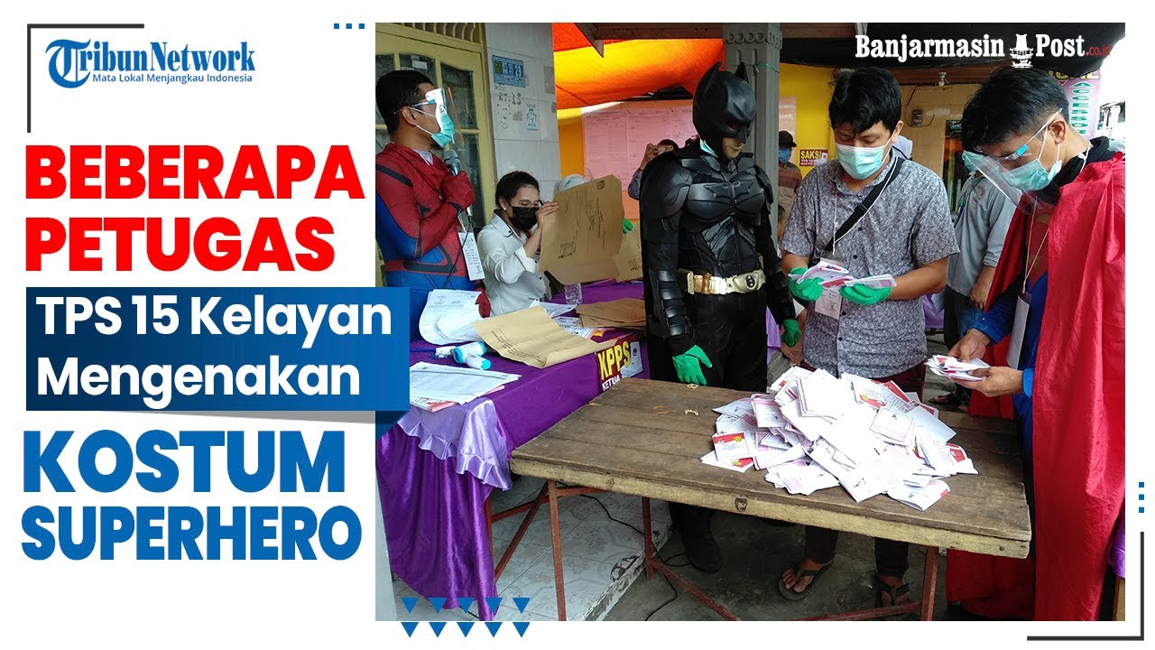 Beberapa Petugas TPS 15 Kelayan Mengenakan Kostum Superhero