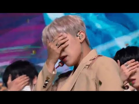 [박우진/감아]오늘 의상. 보자마자 입꼬리 사악 올라간사람? 저요.