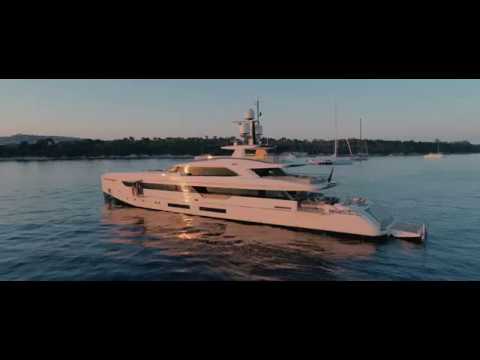 VERTIGE Motor Yacht