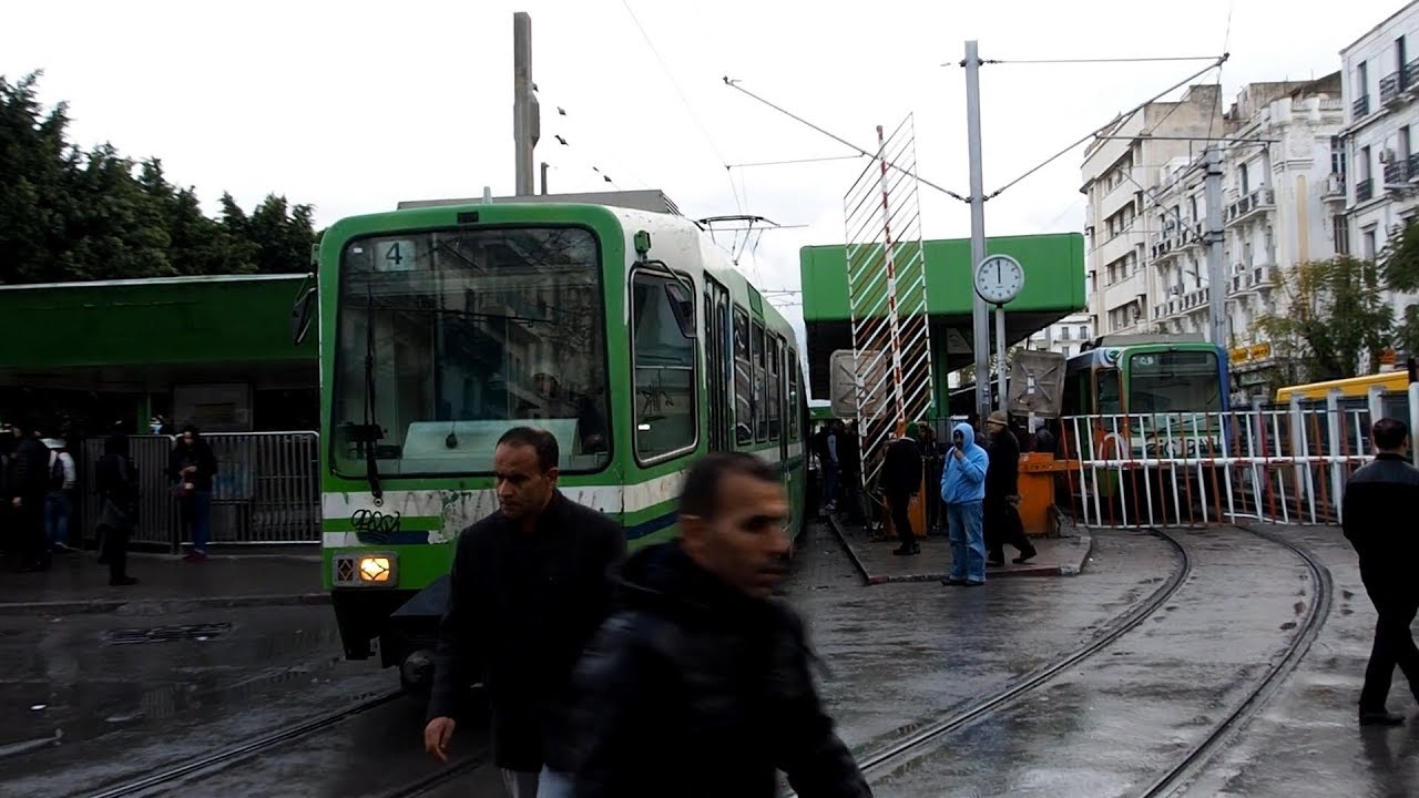 2018/03/22 Tunis Metro at Place de Barcelone | チュニス・メトロ バルセロナ広場