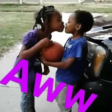 Little kids kissing