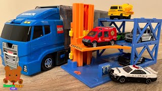 トミカのクリーンアップコンボイ キャリアカーの中にパトカーや救急車のはたらく車が入っているよ! 坂道を走行テストして立体駐車場に停めよう 【タカラトミー】 screenshot 3