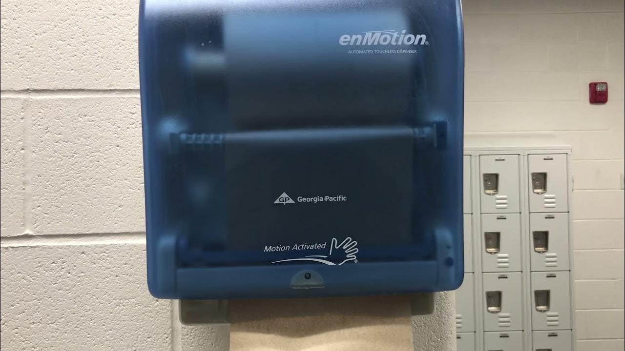 Paper Towel Dispenser Tutorial How To Change The Battery For The Paper