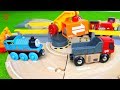 Wooden brio trains with Thomas the train - brio wooden railway 33208