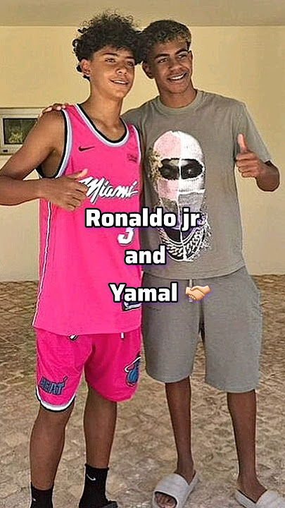 Ronaldo Junior meets Lamine Yamal 😲⚽️🤝🏻