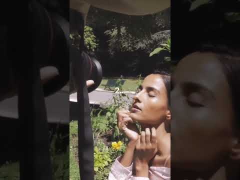 All You Need To Take Great Beauty Photos Is Good Lighting Not Expensive Gear Or Studio Lights