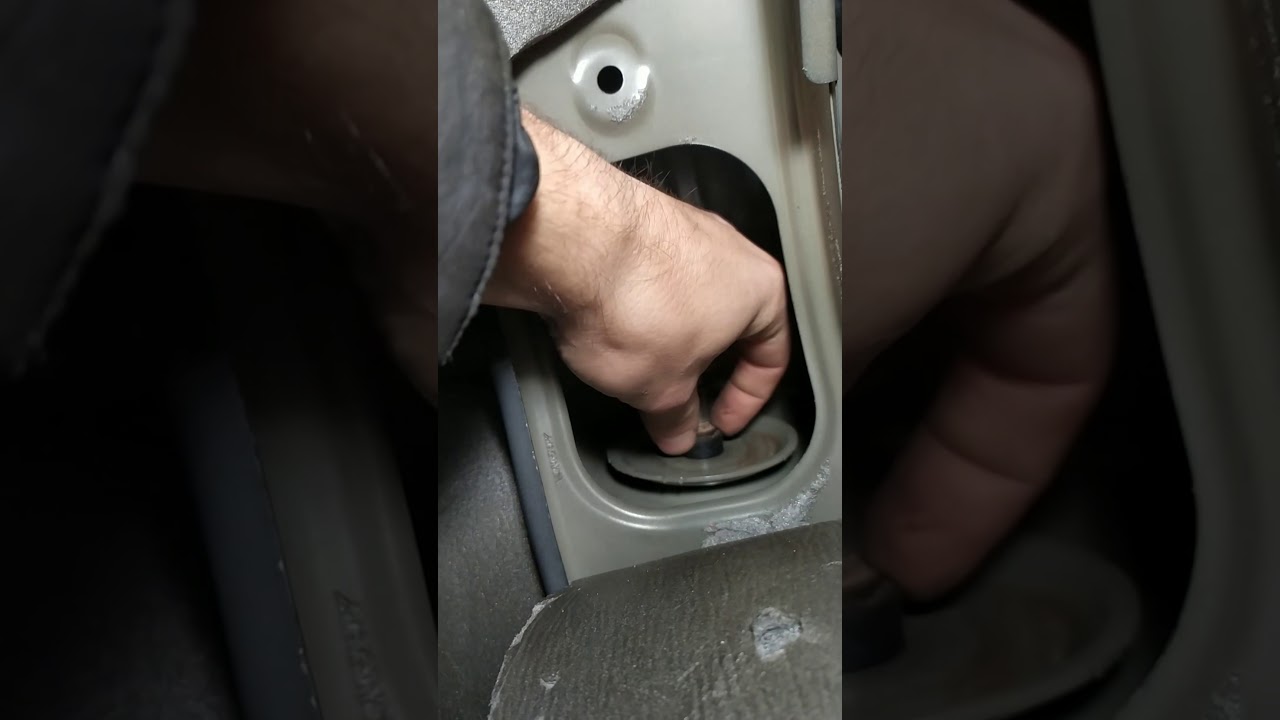 Стук в задней подвеске при езде по неровностям ниссан альмера g15
