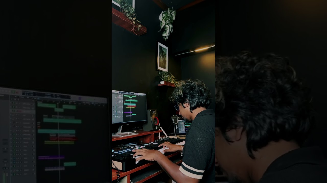 KARIMIZHI KURUVIYE KARAOKE 