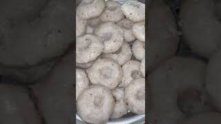 Steamed Rice Dumplings | Mangalorean Delicacy | Mutli Udpi | Rice and Coconut Doughnuts #shorts