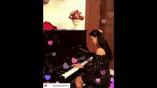 Heart Evangelista Alexander Lee Playing Piano