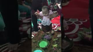 Download Lagu Prosesi tedak siten Kirana (upacara turun tanah) usia 7 bulan part 1 MP3