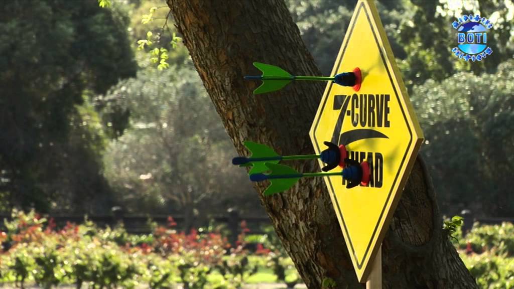 Zing Z Curve Boog TV Commercial