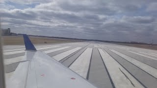 United Express Crj-200 departure from Akron-Canton. (CAK-ORD)