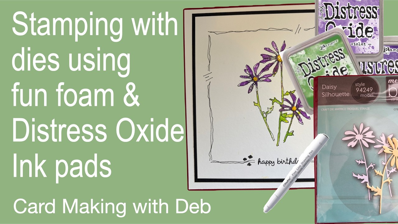 Штамповка с использованием вырубленного цветка — с помощью чернильных подушечек Distress Oxide.