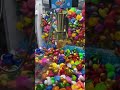 GOLDEN Duck claw machine #shorts #golden #clawmachine #arcade #toys #daveandbusters #duck