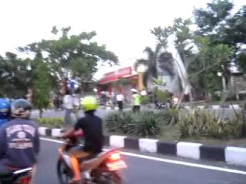 Beberapa Saat Sebelum Terjadi Bentrokan Viking-Bonek vs Delta Mania