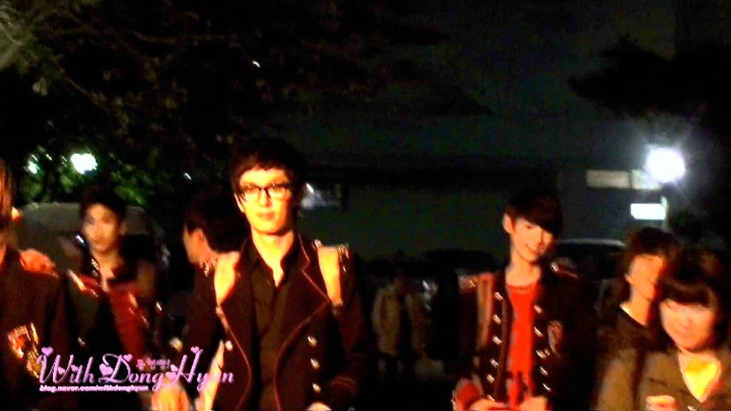 [withdonghyun]111014 KBS 뮤직뱅크 퇴근-김동현.mpg