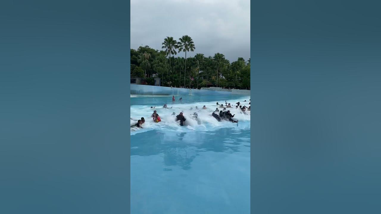 Tsunami hawai waterpark malang