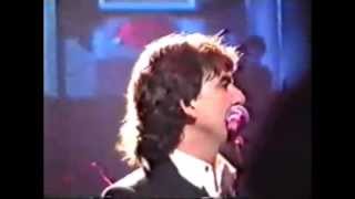 George Harrison, Ringo Starr and Gary Morre "While My Guitar Gently Weeps" Live Albert Hall 04/06/92 chords