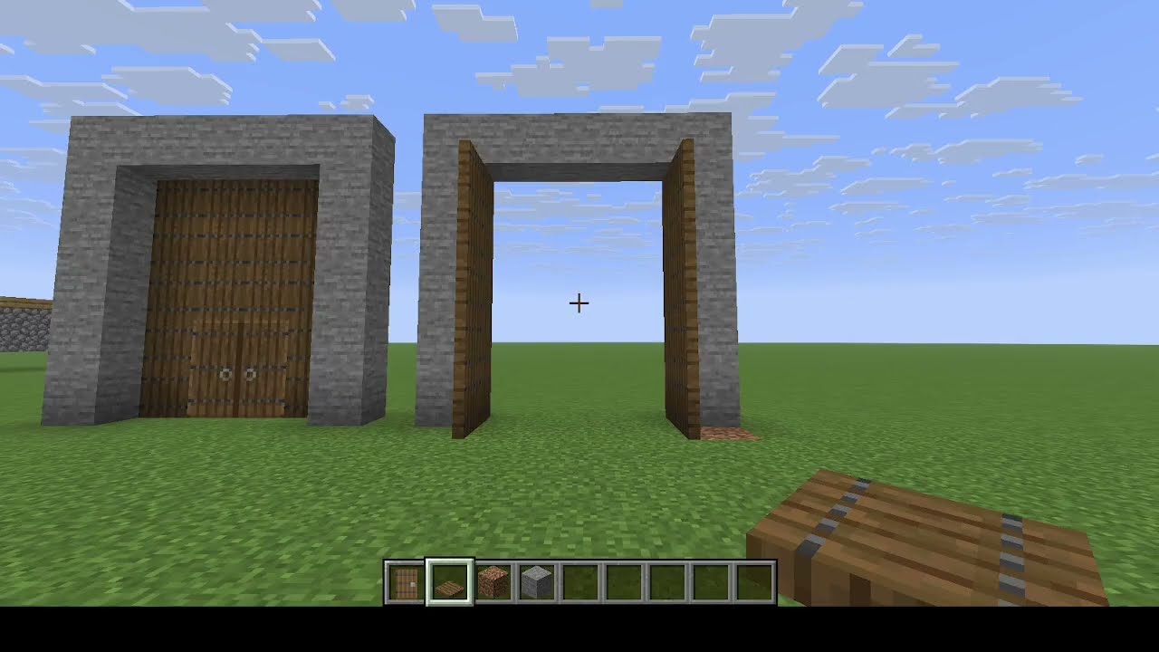 Minecraft build a giant medieval door