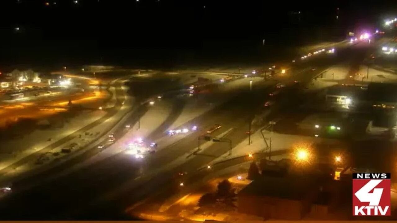 Man driving the wrong way on I-29 killed after striking another vehicle ...