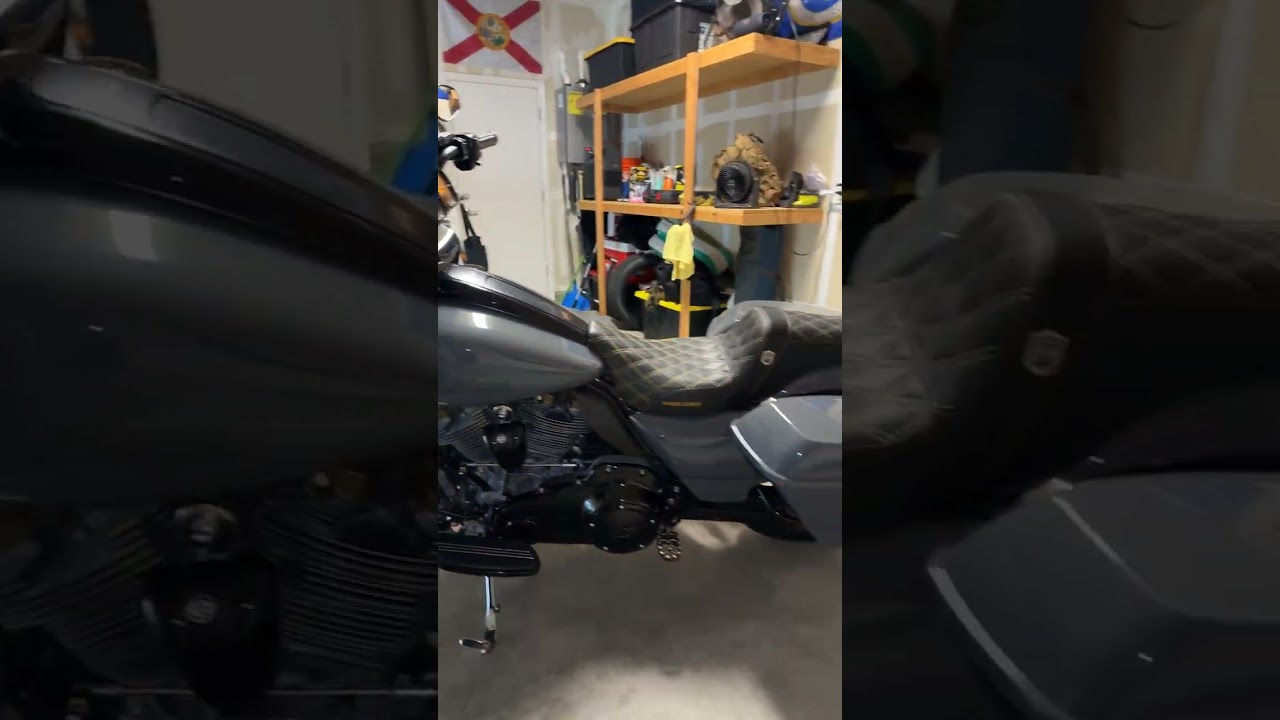 ROAD GLIDE ST 2022 sound system. With 6.5 & gauge relocation Hertz tweeters. #harleydavidson