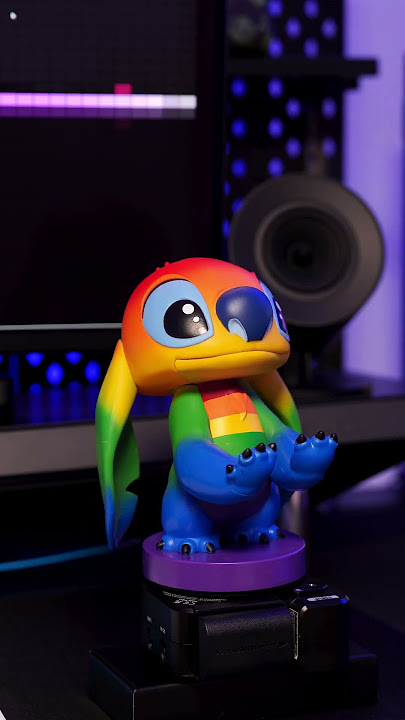 Cableguys Figurine Gaming Disney Rainbow Stitch Pride Collection